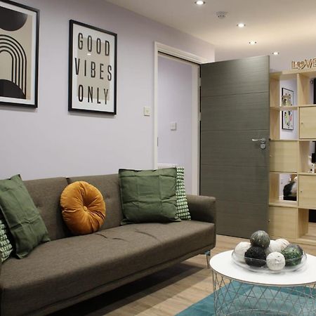 5 Star Apartment Londra Exterior foto