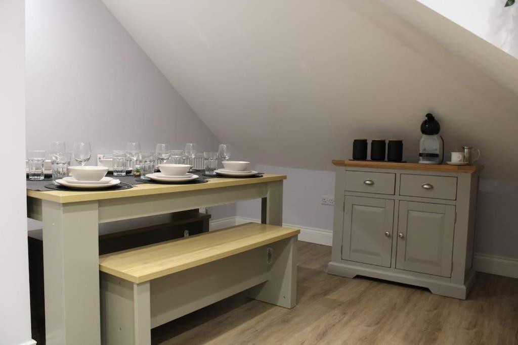 5 Star Apartment Londra Exterior foto