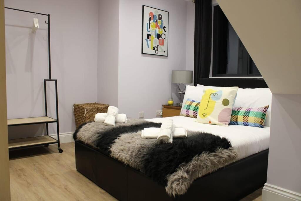 5 Star Apartment Londra Exterior foto