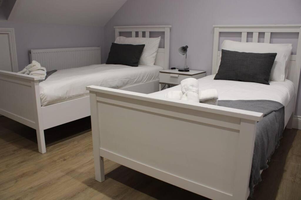 5 Star Apartment Londra Exterior foto